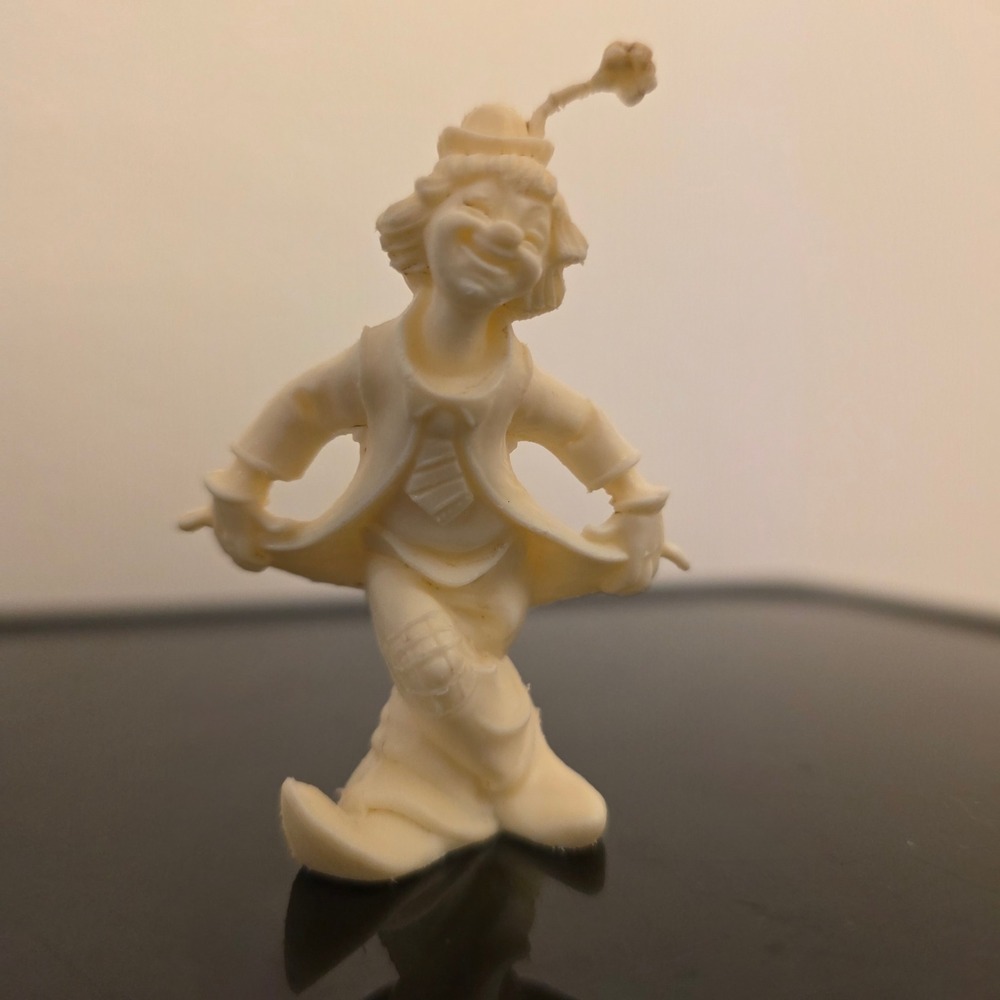 Vintage 1960s Depose Italy Plastic Unpainted Clown Figurine Miniature Ivory 2.5"